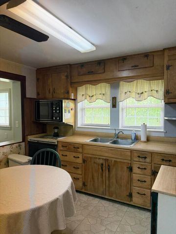 1142 Pineville Road, Chattanooga, TN 37405