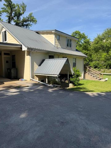 1142 Old Pineville Road, Chattanooga, TN 37405