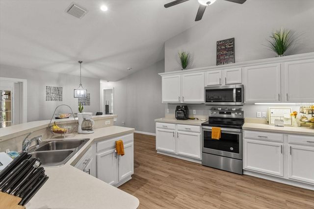 8330 N CREEK WAY, Citrus Springs, FL 34434