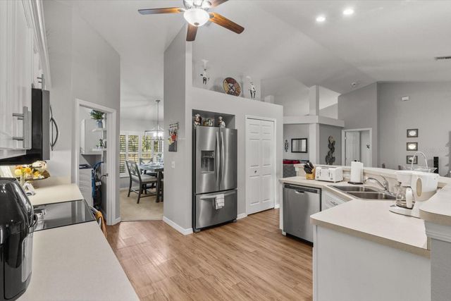 8330 N CREEK WAY, Citrus Springs, FL 34434