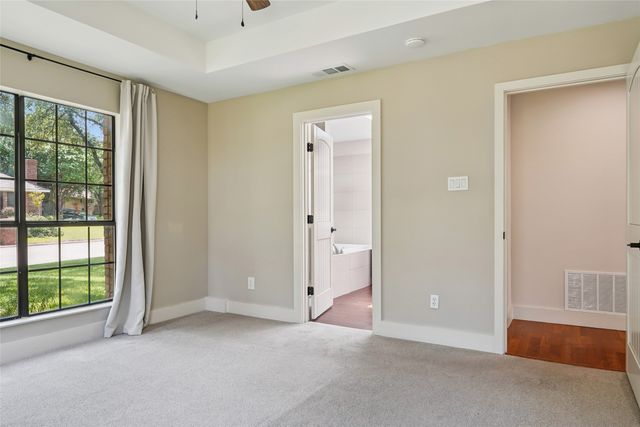 14815 Surveyor Boulevard, Addison, TX 75001
