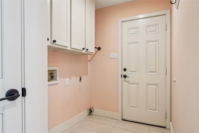 14815 Surveyor Boulevard, Addison, TX 75001