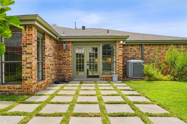 14815 Surveyor Boulevard, Addison, TX 75001