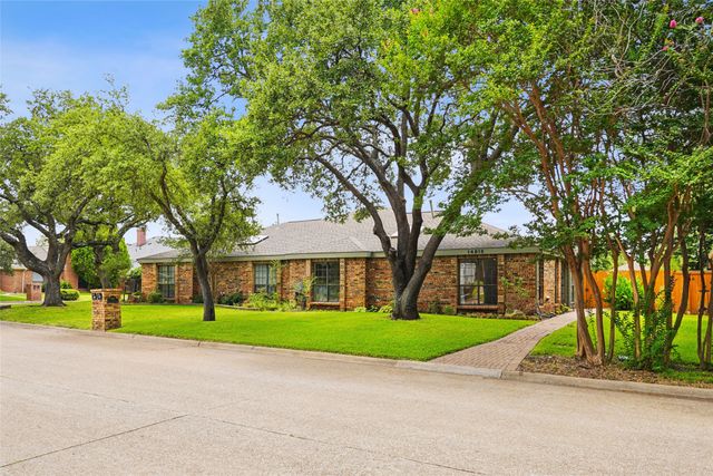 14815 Surveyor Boulevard, Addison, TX 75001