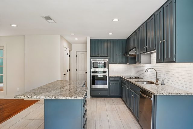 14815 Surveyor Boulevard, Addison, TX 75001