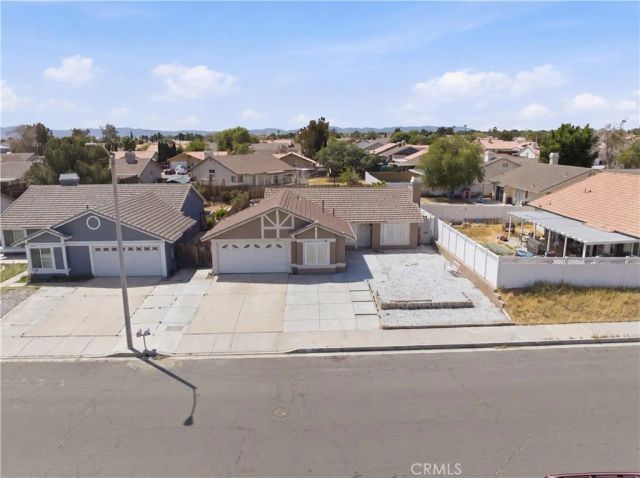 14211 La Mirada St, Victorville, CA 92392
