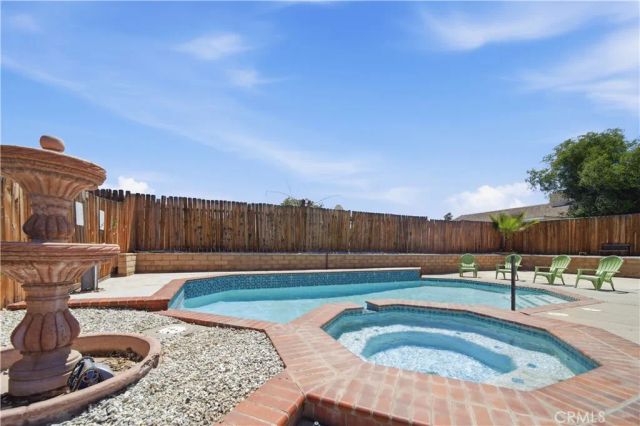 14211 La Mirada St, Victorville, CA 92392