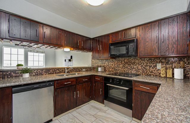 5710 Easthampton Drive C, Houston, TX 77039