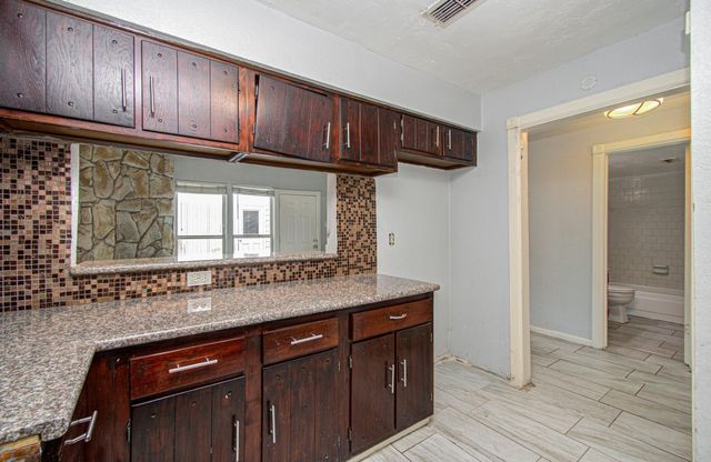 5710 Easthampton Drive C, Houston, TX 77039