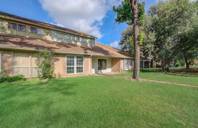 5710 Easthampton Drive C, Houston, TX 77039