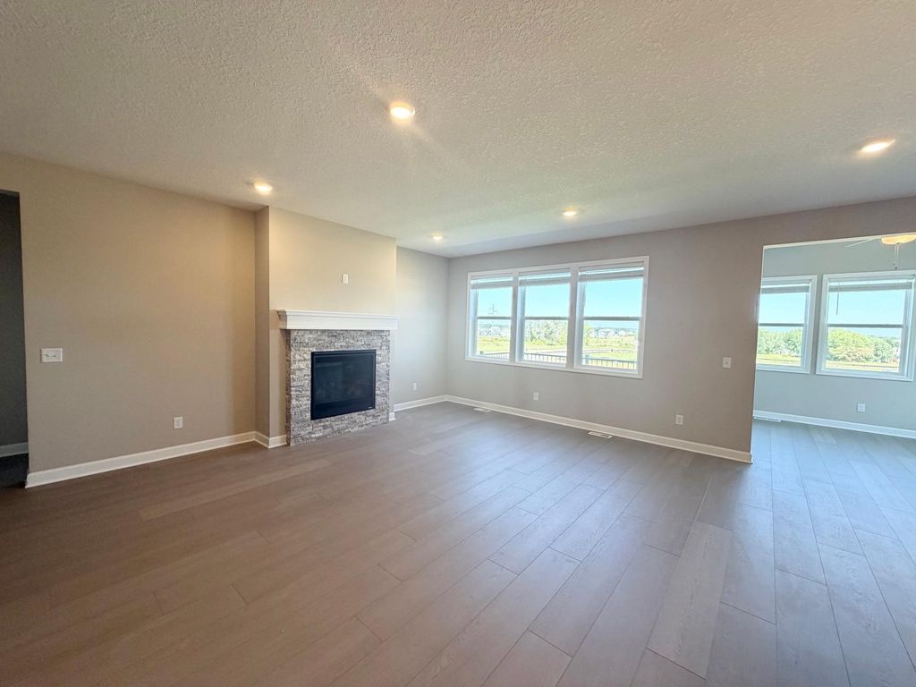 5184 Long Pointe Bay, Woodbury, MN 55129 — photo 4