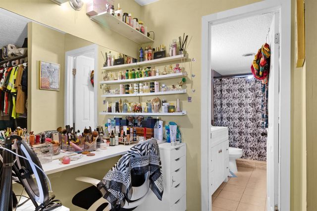 408 NW 68th Avenue 405, Plantation, FL 33317