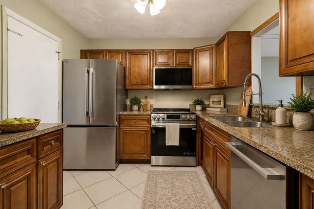 408 NW 68th Avenue 405, Plantation, FL 33317