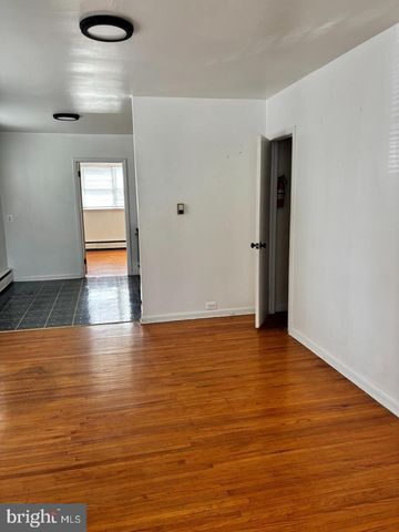 4992 MIRIAM RD, Philadelphia, PA 19124