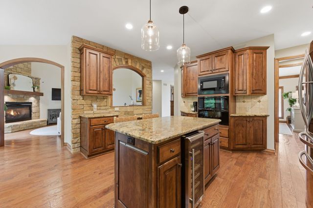 9509 W Moss Rose, Maize, KS 67101