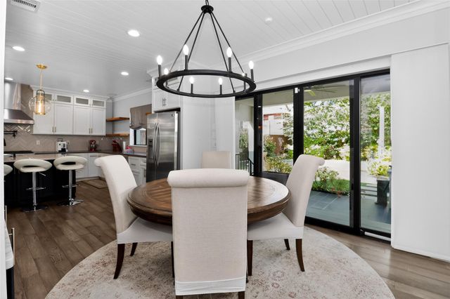 2425 Binz Street, Houston, TX 77004