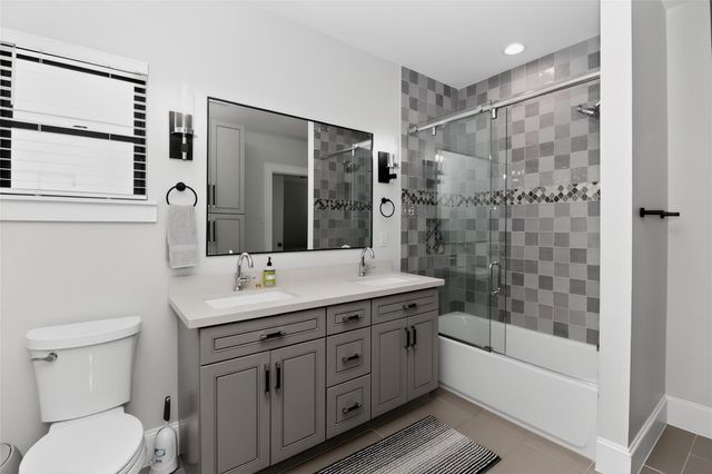 2425 Binz Street, Houston, TX 77004