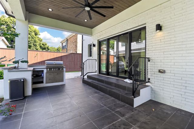 2425 Binz Street, Houston, TX 77004