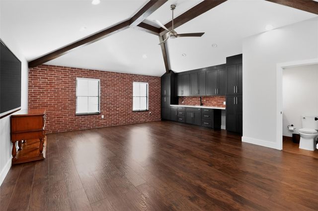 2425 Binz Street, Houston, TX 77004