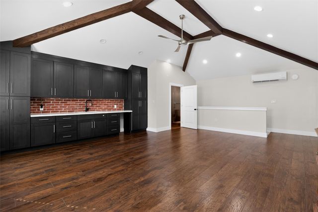 2425 Binz Street, Houston, TX 77004