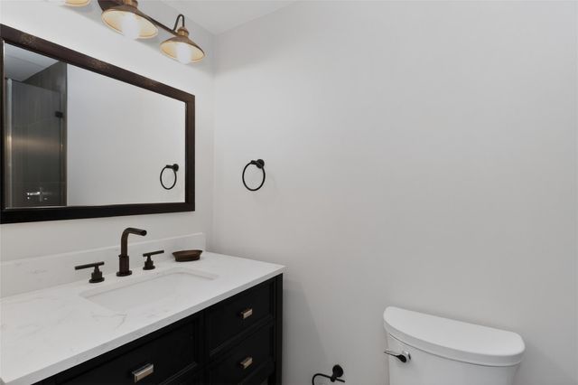 2425 Binz Street, Houston, TX 77004