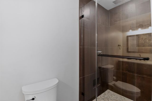 2425 Binz Street, Houston, TX 77004
