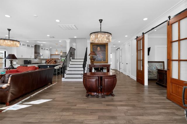 2425 Binz Street, Houston, TX 77004