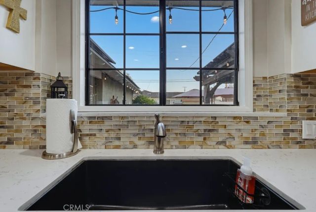 10904 La Mirada Boulevard, Whittier, CA 90604