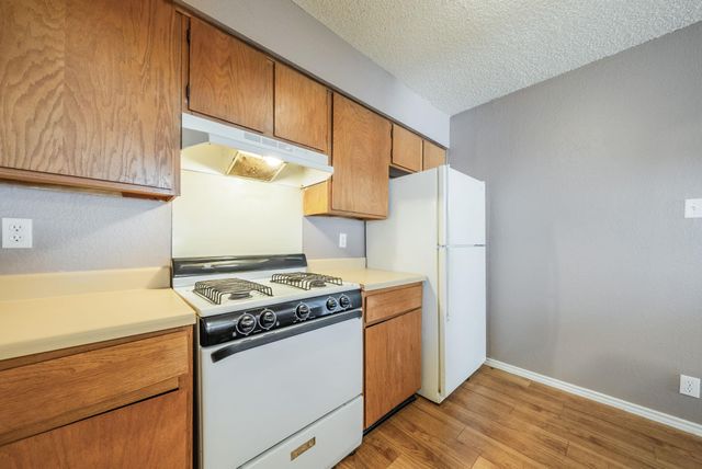 5807 Spring Meadow RD B, Austin, TX 78744