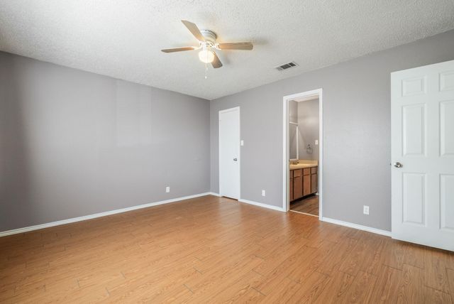 5807 Spring Meadow RD B, Austin, TX 78744