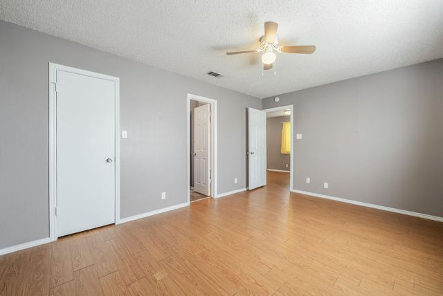 5807 Spring Meadow RD B, Austin, TX 78744