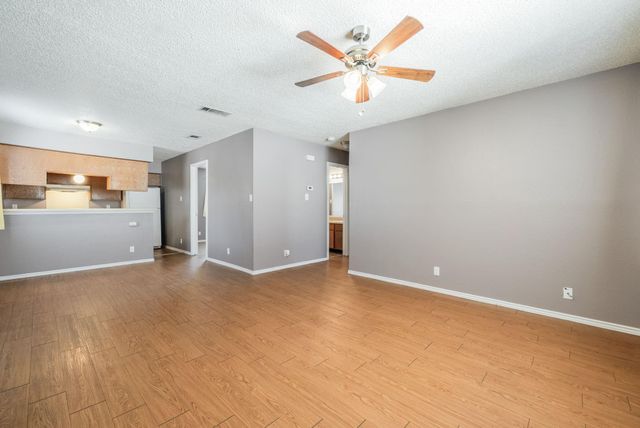 5807 Spring Meadow RD B, Austin, TX 78744