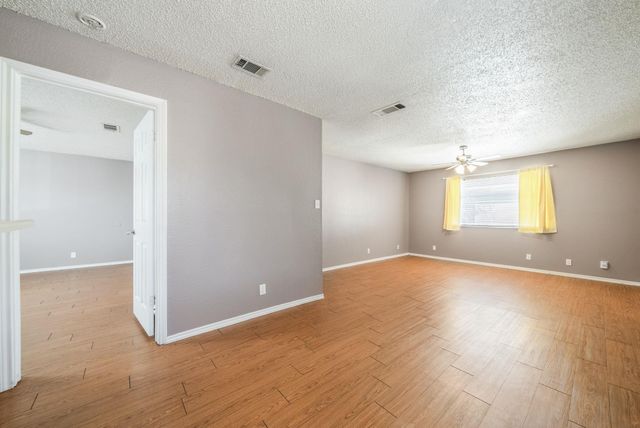 5807 Spring Meadow RD B, Austin, TX 78744
