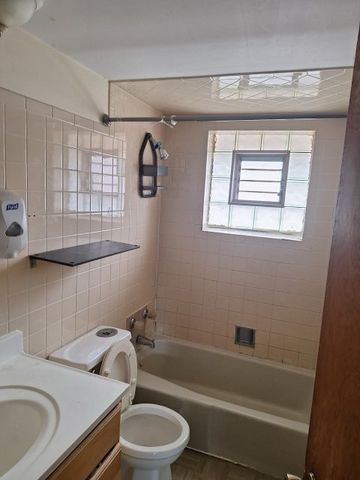 381 Yates Avenue, Calumet City, IL 60409