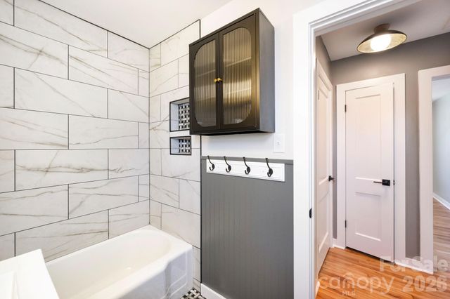 615 Biltmore Avenue T8, Asheville, NC 28803