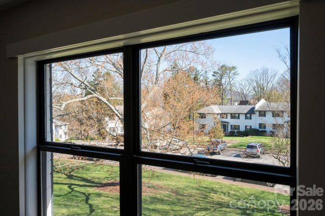 615 Biltmore Avenue T8, Asheville, NC 28803