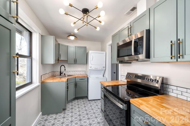 615 Biltmore Avenue T8, Asheville, NC 28803