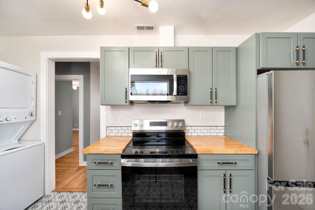 615 Biltmore Avenue T8, Asheville, NC 28803