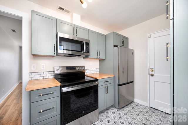 615 Biltmore Avenue T8, Asheville, NC 28803