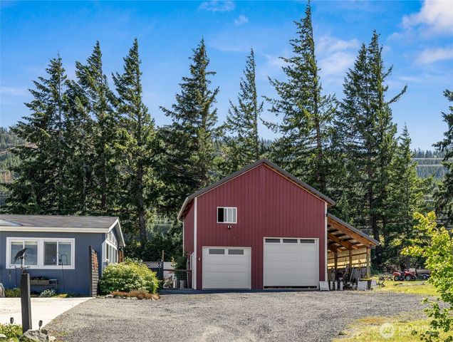 4200 Upper Peoh Point Road, Cle Elum, WA 98922