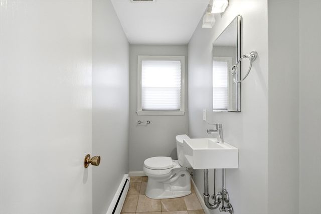 50 Earl St, Malden, MA 02148