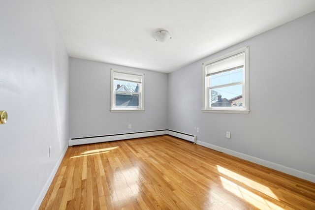 50 Earl St, Malden, MA 02148