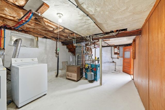 50 Earl St, Malden, MA 02148