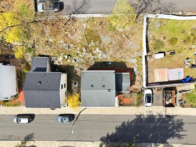 50 Earl St, Malden, MA 02148