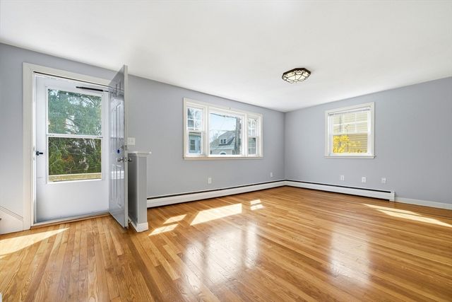 50 Earl St, Malden, MA 02148