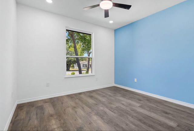 820 N Wood Street, Denton, TX 76209