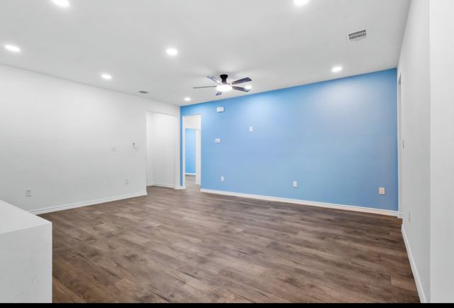 820 N Wood Street, Denton, TX 76209