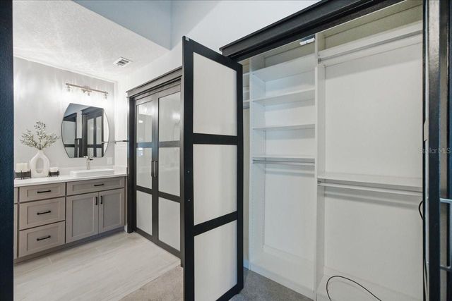 4510 WHITWORTH LANE, Tampa, FL 33624