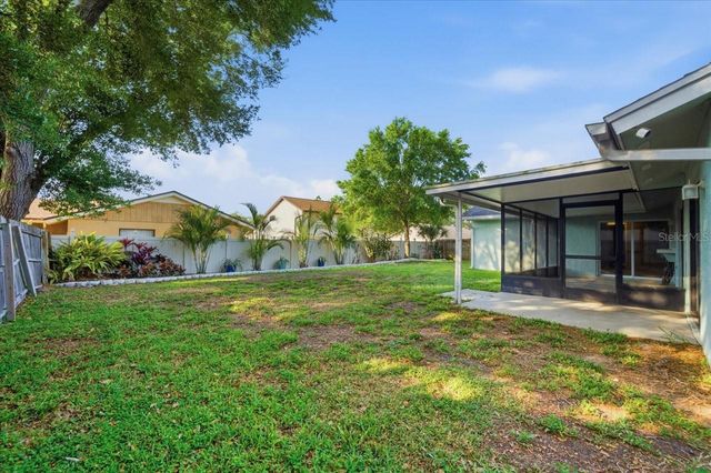 4510 WHITWORTH LANE, Tampa, FL 33624