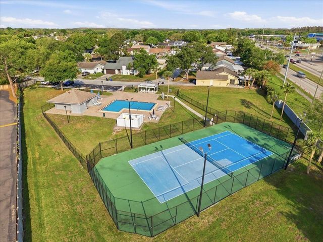 4510 WHITWORTH LANE, Tampa, FL 33624